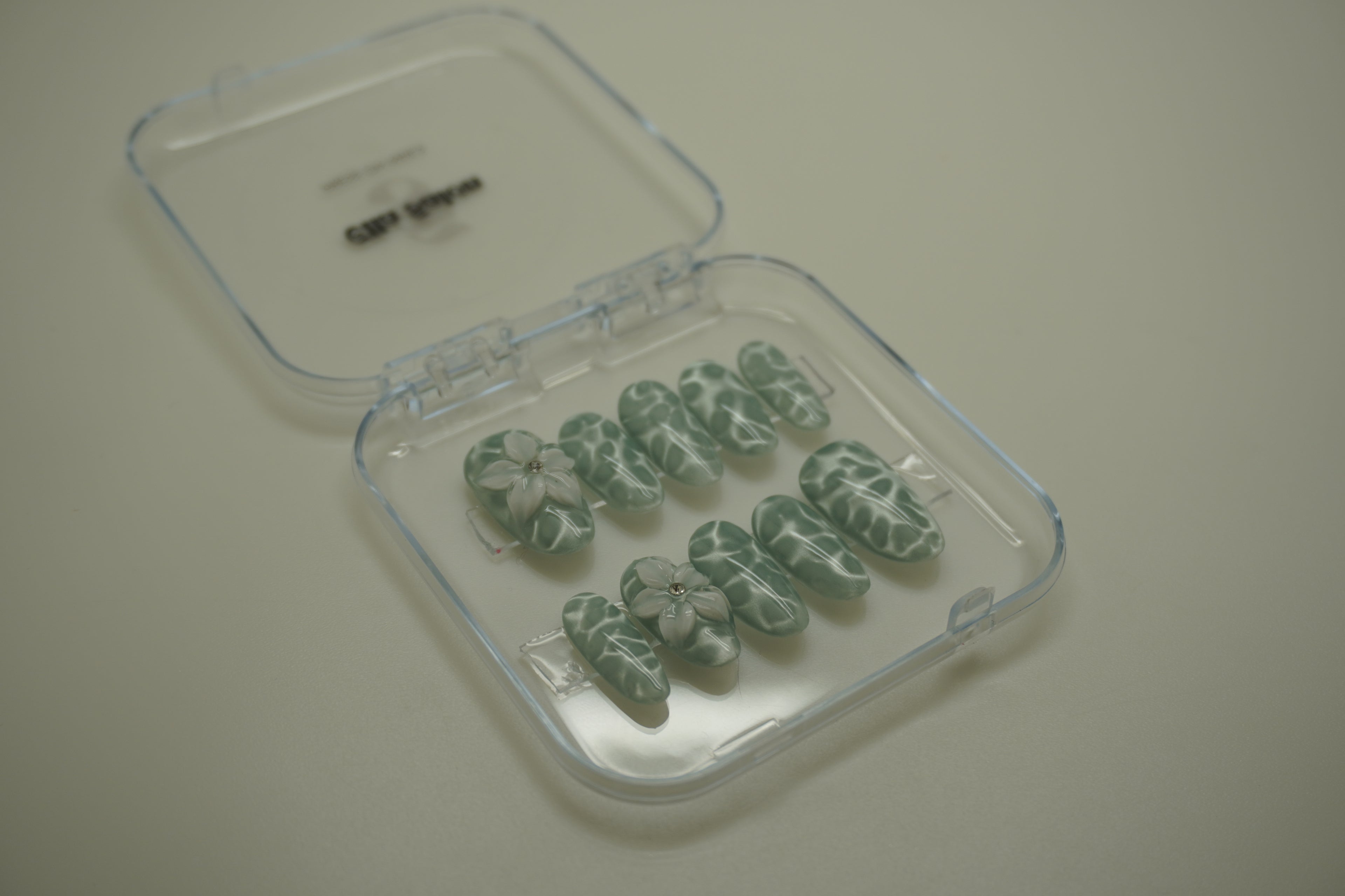 15 · Seafoam Marble