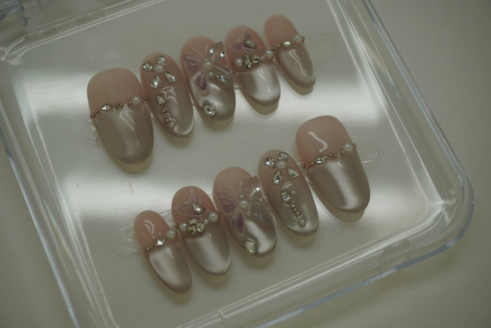12 · Soft Glam